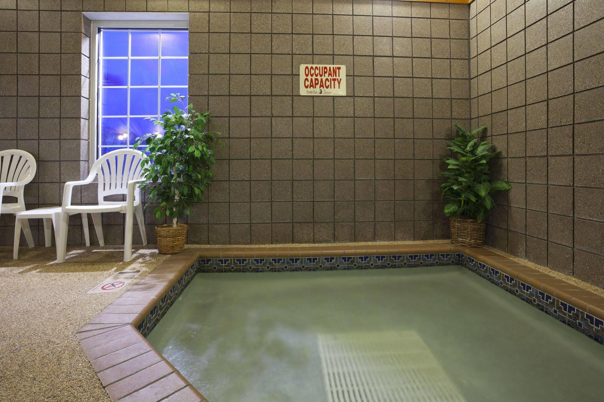 Hotel & 2*