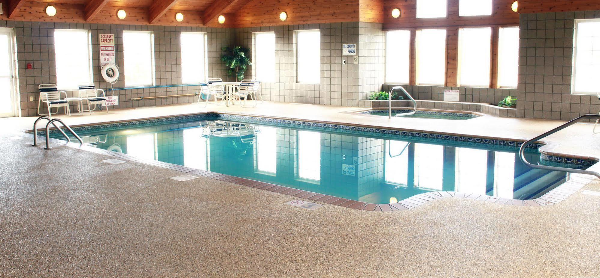 Hotel & 2*